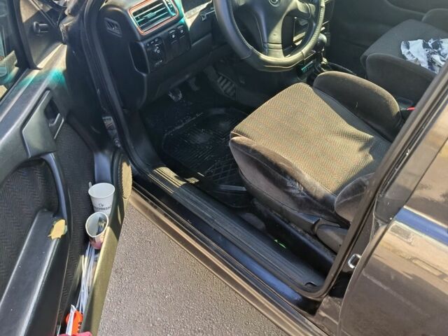 Черный Опель Вектра, объемом двигателя 0 л и пробегом 390 тыс. км за 1750 $, фото 5 на Automoto.ua