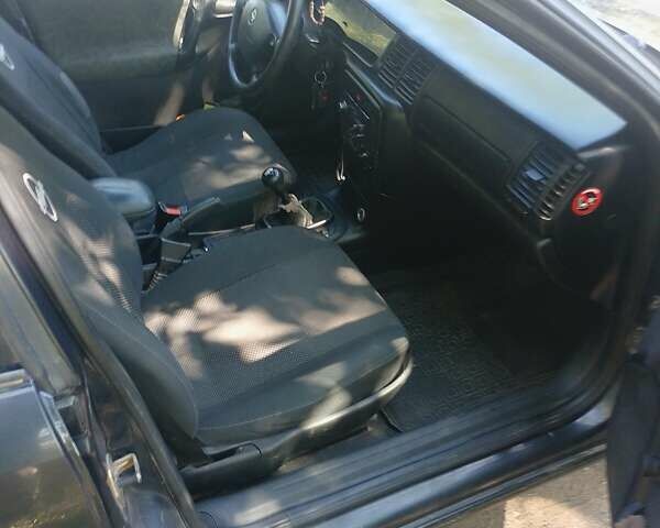 Черный Опель Вектра, объемом двигателя 1.8 л и пробегом 250 тыс. км за 2500 $, фото 11 на Automoto.ua