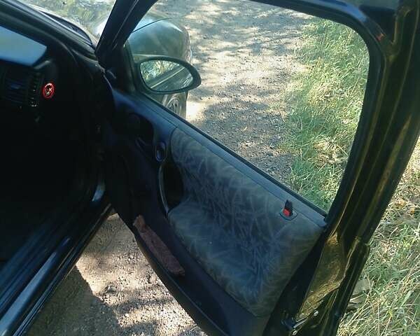 Черный Опель Вектра, объемом двигателя 1.8 л и пробегом 250 тыс. км за 2500 $, фото 10 на Automoto.ua