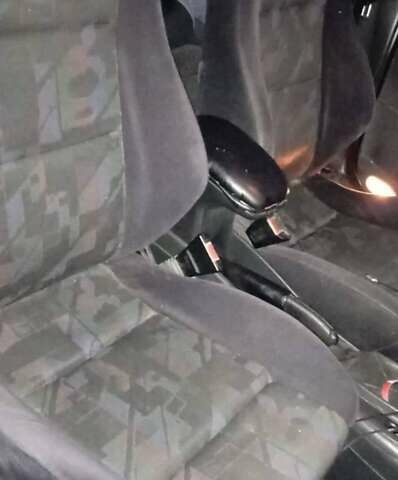 Черный Опель Вектра, объемом двигателя 1.6 л и пробегом 315 тыс. км за 3500 $, фото 11 на Automoto.ua
