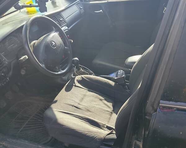 Опель Вектра 2000 в Александровке на Automoto.ua Черный Опель Вектра, объемом двигателя 2 л и пробегом 320 тыс. км за 1400 $, фото 3 на Automoto.ua