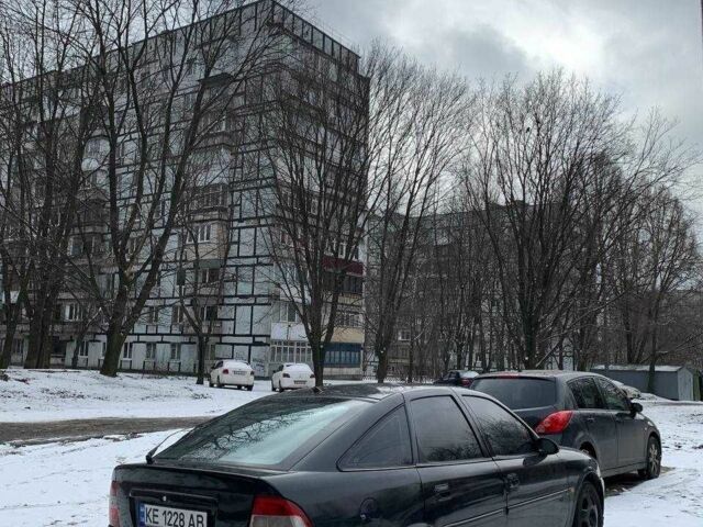 Опель Вектра 2000 у Дніпро (Дніпропетровську) на Automoto.ua Чорний Опель Вектра, об'ємом двигуна 2 л та пробігом 217 тис. км за 3200 $, фото 5 на Automoto.ua