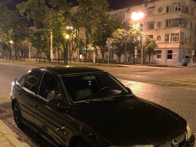 Опель Вектра 2000 у Дніпро (Дніпропетровську) на Automoto.ua Чорний Опель Вектра, об'ємом двигуна 2 л та пробігом 217 тис. км за 3200 $, фото 1 на Automoto.ua