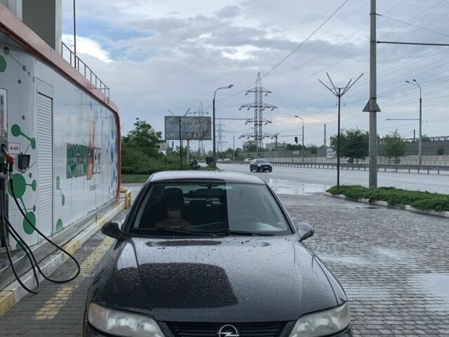 Опель Вектра 2000 у Дніпро (Дніпропетровську) на Automoto.ua Чорний Опель Вектра, об'ємом двигуна 2 л та пробігом 217 тис. км за 3200 $, фото 3 на Automoto.ua