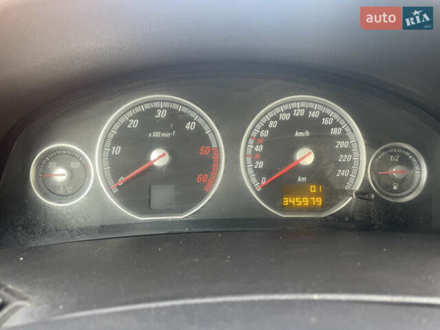 Черный Опель Вектра, объемом двигателя 1.91 л и пробегом 345 тыс. км за 4500 $, фото 7 на Automoto.ua