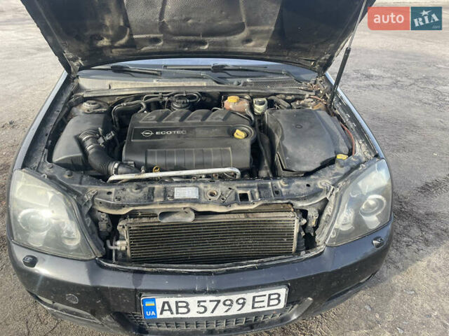 Черный Опель Вектра, объемом двигателя 1.91 л и пробегом 345 тыс. км за 4500 $, фото 1 на Automoto.ua