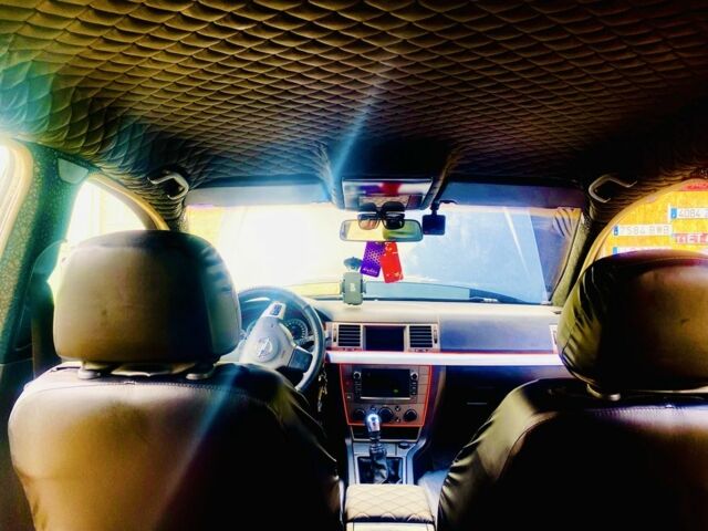 Черный Опель Вектра, объемом двигателя 2.2 л и пробегом 220 тыс. км за 4300 $, фото 10 на Automoto.ua