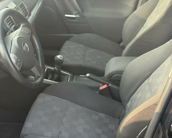 Черный Опель Вектра, объемом двигателя 2.2 л и пробегом 137 тыс. км за 4999 $, фото 9 на Automoto.ua