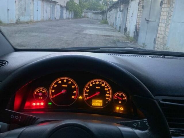 Черный Опель Вектра, объемом двигателя 2.2 л и пробегом 240 тыс. км за 5300 $, фото 3 на Automoto.ua