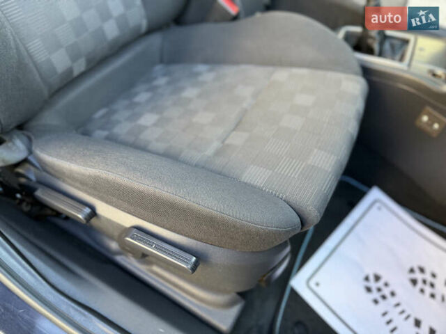 Чорний Опель Вектра, об'ємом двигуна 1.8 л та пробігом 216 тис. км за 4850 $, фото 56 на Automoto.ua