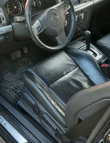 Чорний Опель Вектра, об'ємом двигуна 2.8 л та пробігом 230 тис. км за 9000 $, фото 5 на Automoto.ua