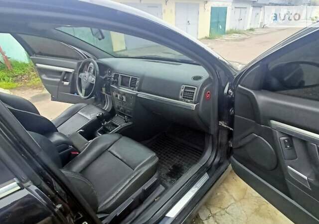 Черный Опель Вектра, объемом двигателя 1.91 л и пробегом 250 тыс. км за 5900 $, фото 9 на Automoto.ua