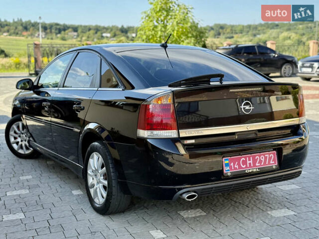 Чорний Опель Вектра, об'ємом двигуна 1.8 л та пробігом 216 тис. км за 4850 $, фото 8 на Automoto.ua