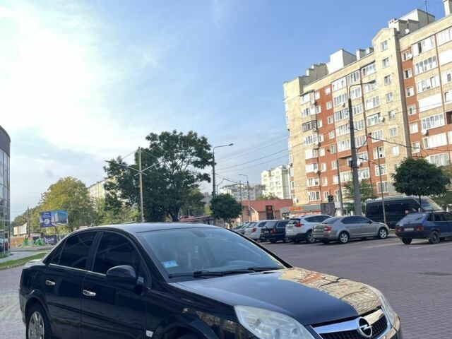 Чорний Опель Вектра, об'ємом двигуна 1.9 л та пробігом 232 тис. км за 3800 $, фото 3 на Automoto.ua
