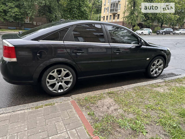 Черный Опель Вектра, объемом двигателя 2.2 л и пробегом 231 тыс. км за 5400 $, фото 4 на Automoto.ua