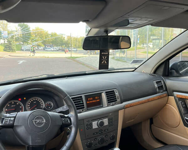 Чорний Опель Вектра, об'ємом двигуна 1.91 л та пробігом 232 тис. км за 3699 $, фото 12 на Automoto.ua