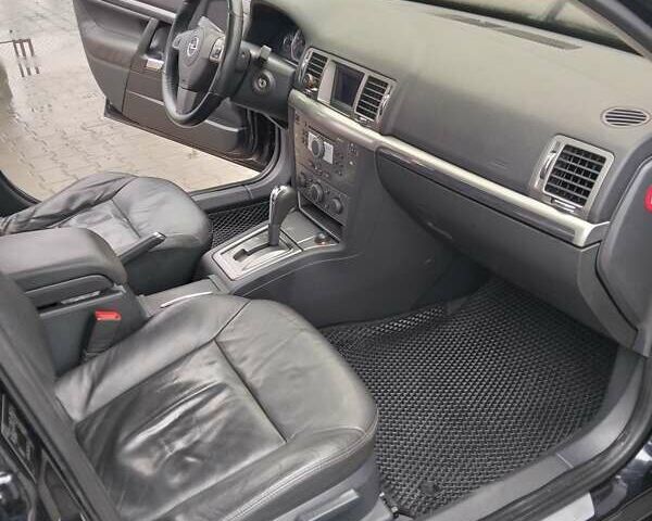 Чорний Опель Вектра, об'ємом двигуна 1.9 л та пробігом 273 тис. км за 7770 $, фото 11 на Automoto.ua