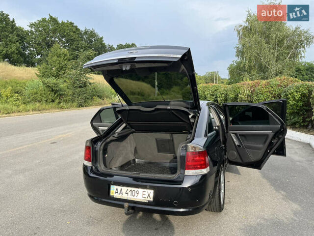 Черный Опель Вектра, объемом двигателя 2.2 л и пробегом 283 тыс. км за 6610 $, фото 10 на Automoto.ua