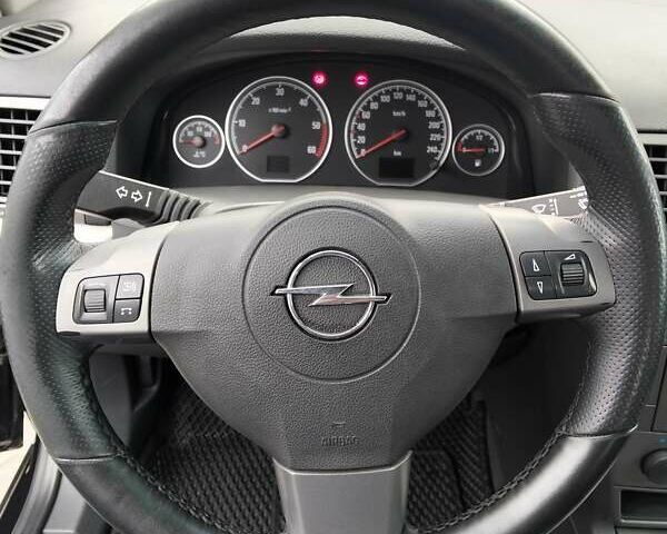 Чорний Опель Вектра, об'ємом двигуна 1.9 л та пробігом 273 тис. км за 7770 $, фото 8 на Automoto.ua