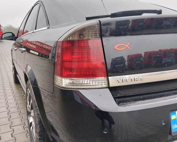 Чорний Опель Вектра, об'ємом двигуна 1.9 л та пробігом 273 тис. км за 7770 $, фото 4 на Automoto.ua