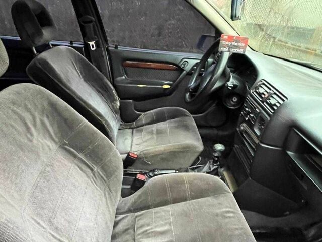 Фіолетовий Опель Вектра, об'ємом двигуна 1.8 л та пробігом 380 тис. км за 2000 $, фото 8 на Automoto.ua