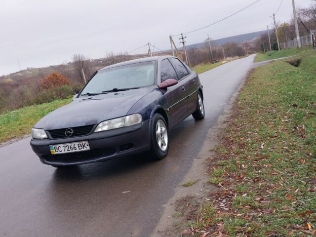 Фиолетовый Опель Вектра, объемом двигателя 2 л и пробегом 250 тыс. км за 1350 $, фото 5 на Automoto.ua