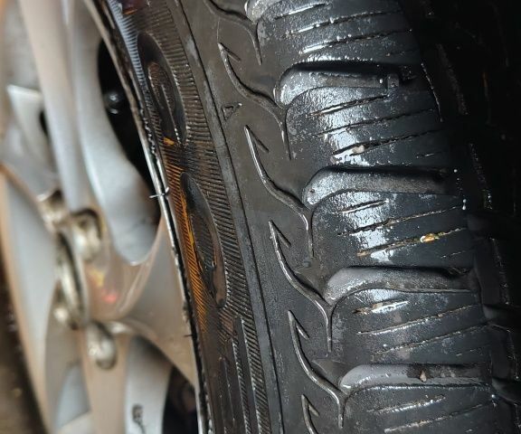 Фиолетовый Опель Вектра, объемом двигателя 2 л и пробегом 3 тыс. км за 1065 $, фото 4 на Automoto.ua