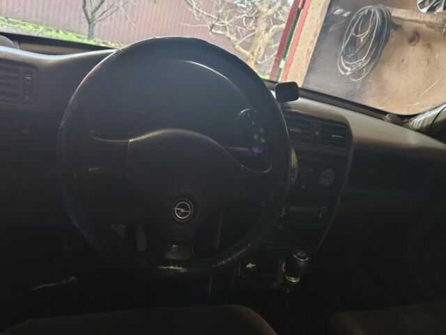 Фиолетовый Опель Вектра, объемом двигателя 2 л и пробегом 3 тыс. км за 1065 $, фото 2 на Automoto.ua