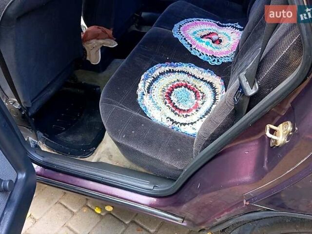 Фиолетовый Опель Вектра, объемом двигателя 1.8 л и пробегом 240 тыс. км за 1790 $, фото 6 на Automoto.ua