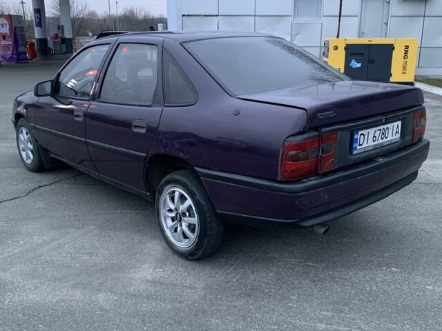 Фиолетовый Опель Вектра, объемом двигателя 1.6 л и пробегом 400 тыс. км за 1000 $, фото 2 на Automoto.ua