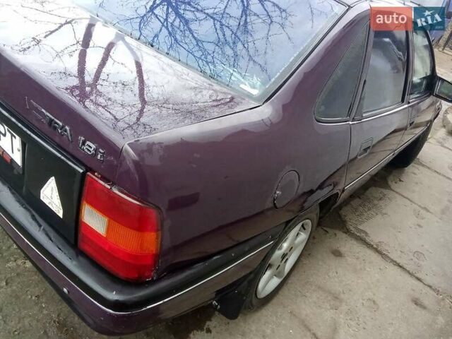 Фіолетовий Опель Вектра, об'ємом двигуна 1.8 л та пробігом 125 тис. км за 1100 $, фото 6 на Automoto.ua