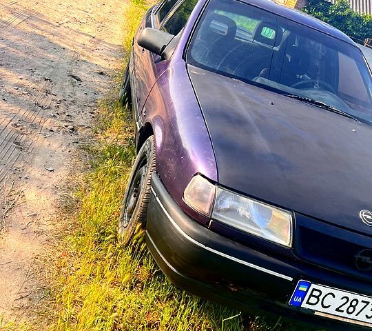 Фиолетовый Опель Вектра, объемом двигателя 2 л и пробегом 282 тыс. км за 1100 $, фото 7 на Automoto.ua