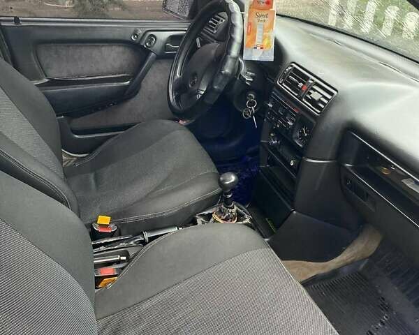 Фиолетовый Опель Вектра, объемом двигателя 1.8 л и пробегом 400 тыс. км за 1650 $, фото 3 на Automoto.ua