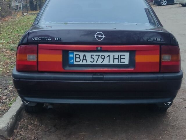 Фіолетовий Опель Вектра, об'ємом двигуна 1.8 л та пробігом 484 тис. км за 1800 $, фото 5 на Automoto.ua