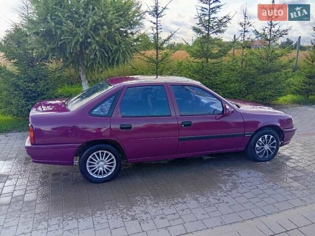 Фиолетовый Опель Вектра, объемом двигателя 1.6 л и пробегом 338 тыс. км за 700 $, фото 12 на Automoto.ua
