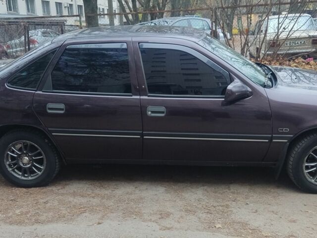 Фіолетовий Опель Вектра, об'ємом двигуна 1.8 л та пробігом 484 тис. км за 1800 $, фото 4 на Automoto.ua