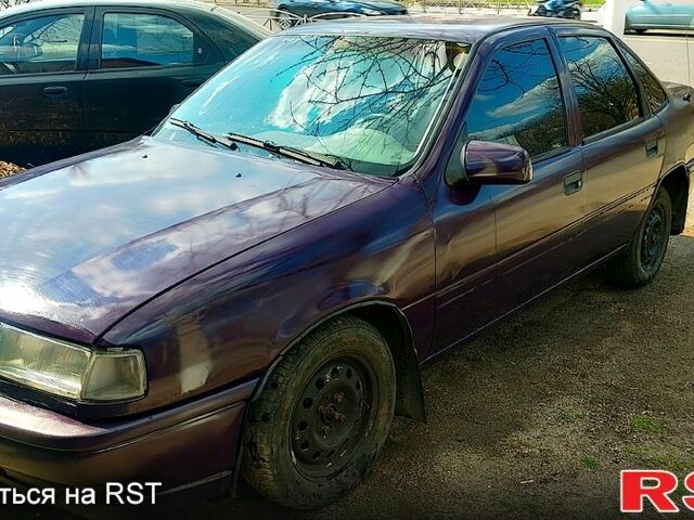 Фиолетовый Опель Вектра, объемом двигателя 1.8 л и пробегом 300 тыс. км за 1500 $, фото 4 на Automoto.ua