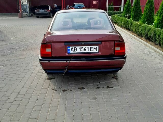 Фіолетовий Опель Вектра, об'ємом двигуна 1.8 л та пробігом 303 тис. км за 670 $, фото 2 на Automoto.ua