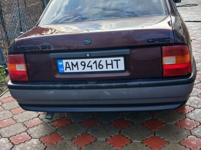 Фіолетовий Опель Вектра, об'ємом двигуна 1.6 л та пробігом 340 тис. км за 700 $, фото 3 на Automoto.ua
