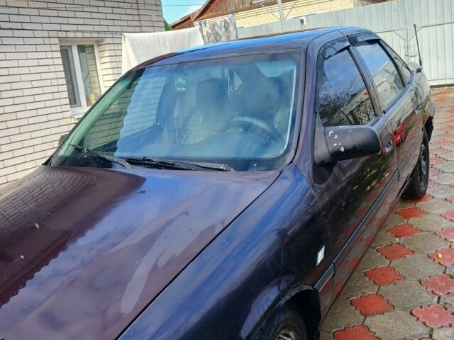 Фіолетовий Опель Вектра, об'ємом двигуна 1.6 л та пробігом 340 тис. км за 700 $, фото 4 на Automoto.ua