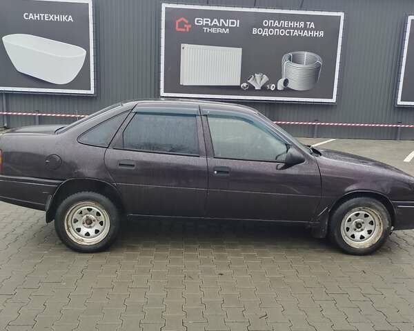 Фіолетовий Опель Вектра, об'ємом двигуна 1.78 л та пробігом 350 тис. км за 800 $, фото 12 на Automoto.ua