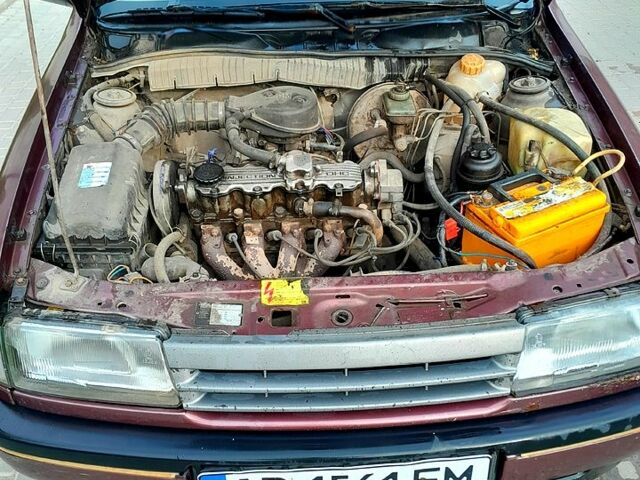 Фіолетовий Опель Вектра, об'ємом двигуна 1.8 л та пробігом 303 тис. км за 670 $, фото 6 на Automoto.ua