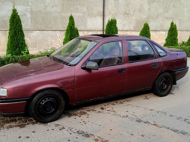 Фіолетовий Опель Вектра, об'ємом двигуна 1.8 л та пробігом 303 тис. км за 670 $, фото 1 на Automoto.ua