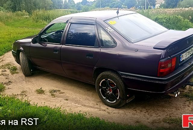 Фиолетовый Опель Вектра, объемом двигателя 2 л и пробегом 333 тыс. км за 2000 $, фото 2 на Automoto.ua