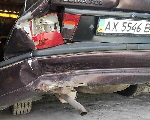 Фиолетовый Опель Вектра, объемом двигателя 0 л и пробегом 300 тыс. км за 1200 $, фото 3 на Automoto.ua