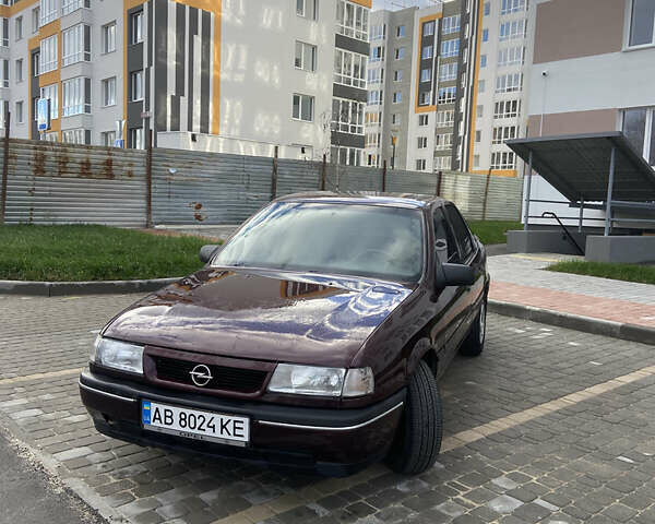 Фиолетовый Опель Вектра, объемом двигателя 1.8 л и пробегом 699 тыс. км за 2500 $, фото 2 на Automoto.ua