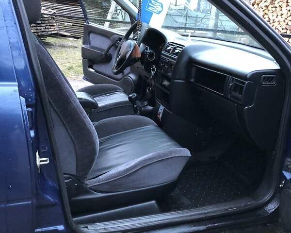 Опель Вектра 1993 в Львове на Automoto.ua Фиолетовый Опель Вектра, объемом двигателя 1.8 л и пробегом 322 тыс. км за 1200 $, фото 29 на Automoto.ua