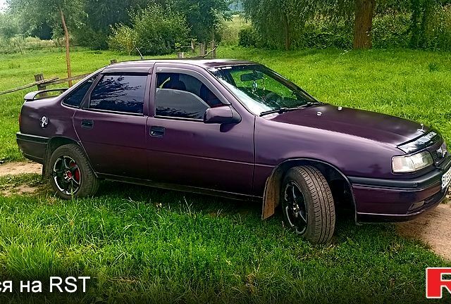 Фиолетовый Опель Вектра, объемом двигателя 2 л и пробегом 333 тыс. км за 2000 $, фото 1 на Automoto.ua