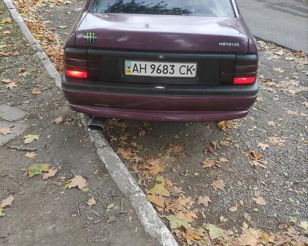 Фіолетовий Опель Вектра, об'ємом двигуна 2.5 л та пробігом 300 тис. км за 1350 $, фото 7 на Automoto.ua