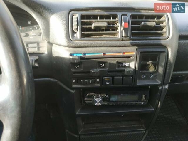 Фіолетовий Опель Вектра, об'ємом двигуна 1.8 л та пробігом 340 тис. км за 1100 $, фото 6 на Automoto.ua